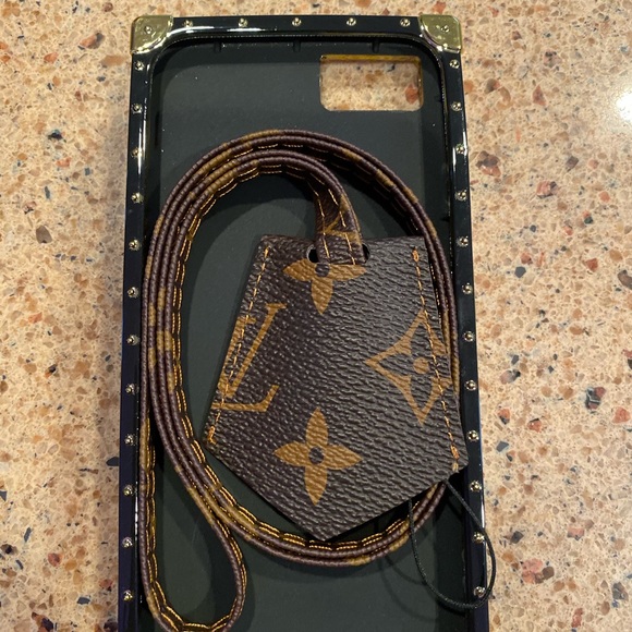 iPhone case - Picture 5 of 7